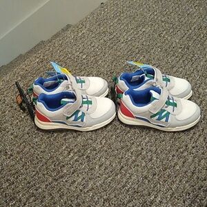 2 pair Wonder Nation shoes size 10